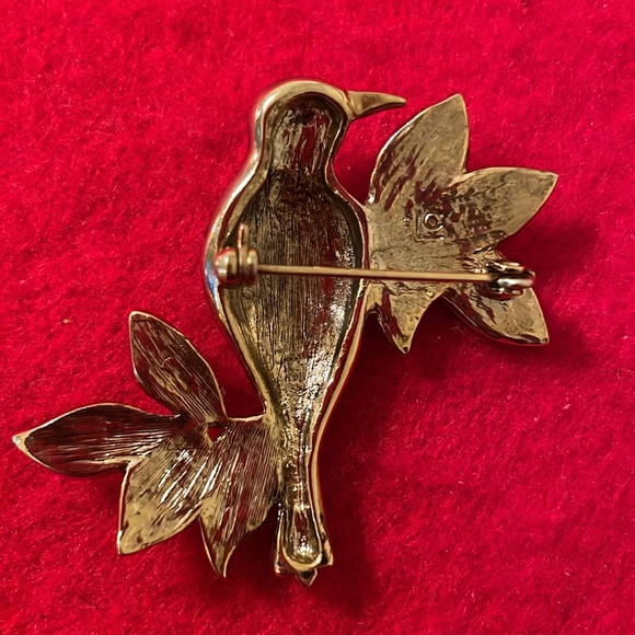 Vintage 1980’s Liz Claiborne Enamel and Rhinestone Bird Brooch- 2 1/4” x 2” - Picture 4 of 4